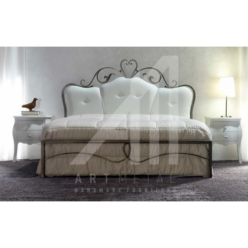μεταλλικό κρεβάτι με ντυμένο κεφαλάρι Art 3013-016